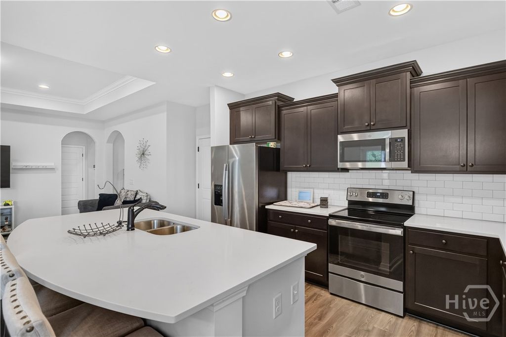 Image 17 of property listing at 4881 Castleoak Drive, Richmond Hill, GA 31324