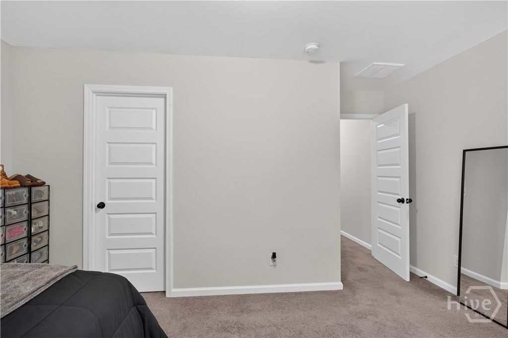Image 26 of property listing at 4881 Castleoak Drive, Richmond Hill, GA 31324
