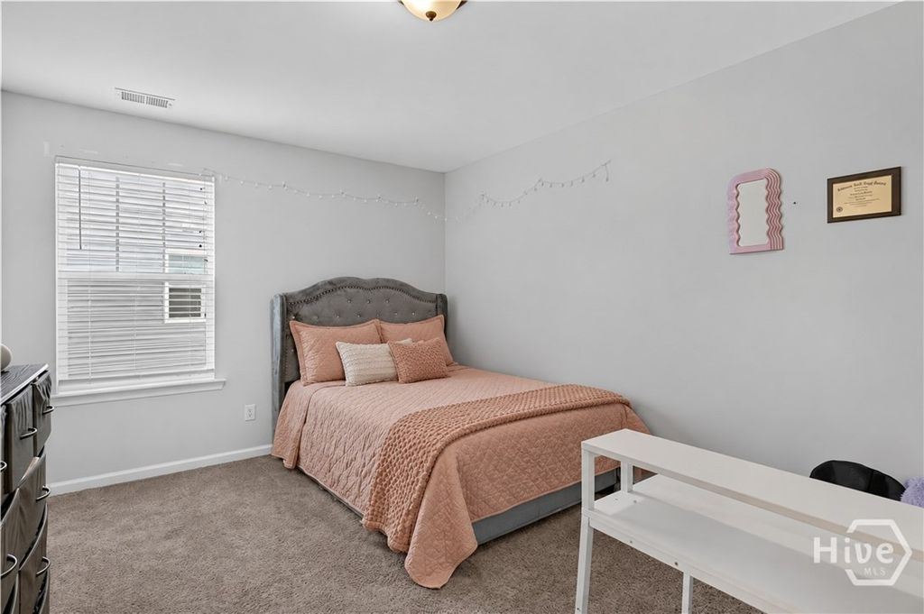 Image 28 of property listing at 4881 Castleoak Drive, Richmond Hill, GA 31324