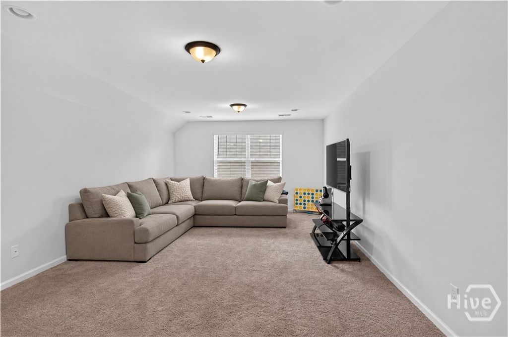 Image 32 of property listing at 4881 Castleoak Drive, Richmond Hill, GA 31324