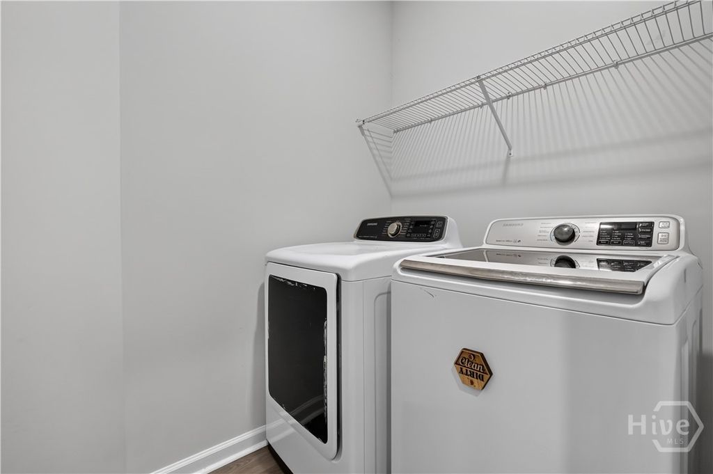 Image 33 of property listing at 4881 Castleoak Drive, Richmond Hill, GA 31324