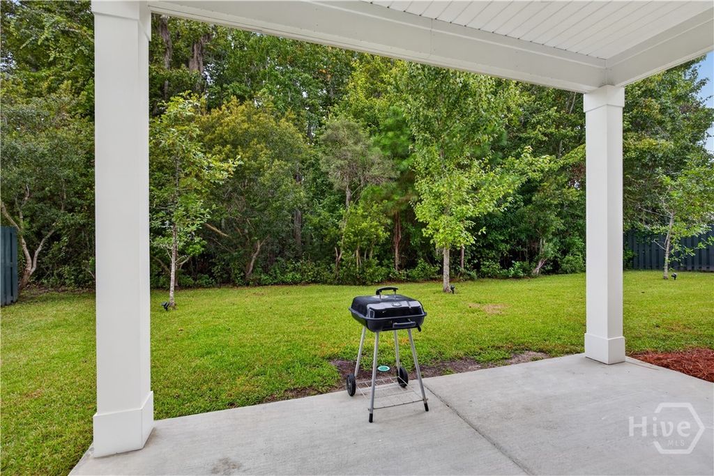 Image 34 of property listing at 4881 Castleoak Drive, Richmond Hill, GA 31324