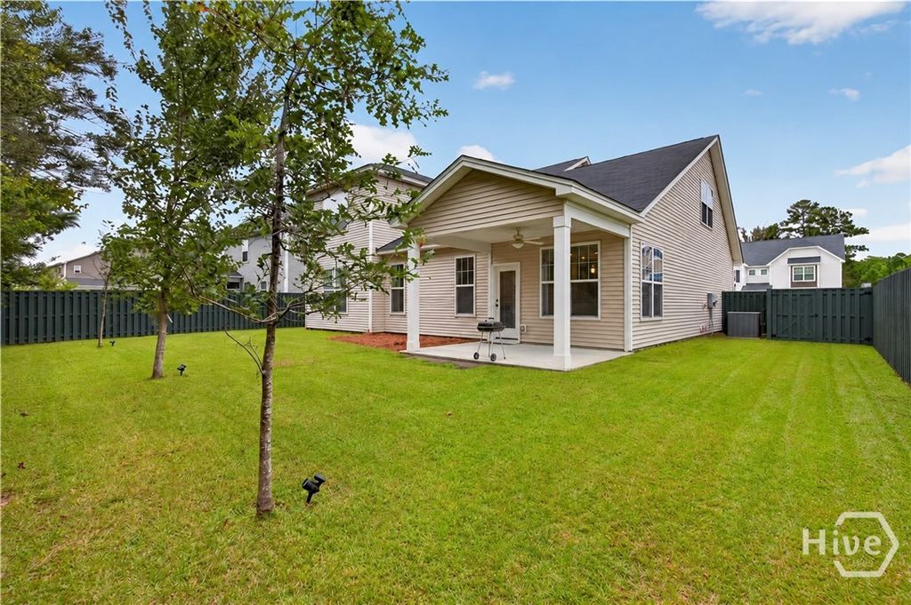 Image 36 of property listing at 4881 Castleoak Drive, Richmond Hill, GA 31324