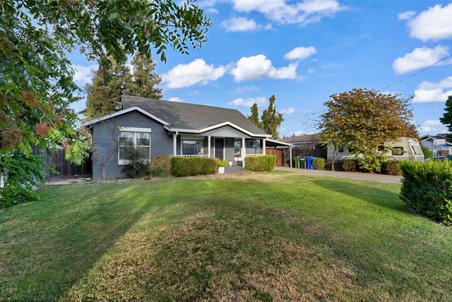 3308 Fresno St, Denair, CA 95316