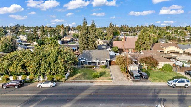 3308 Fresno St, Denair, CA 95316