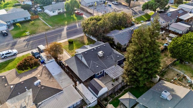 3308 Fresno St, Denair, CA 95316