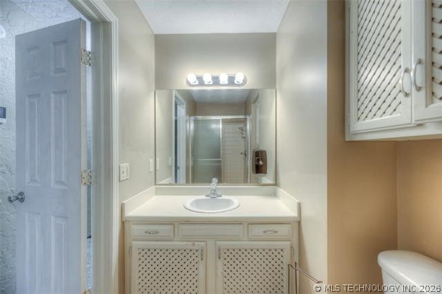 9031 E 67th Place, Tulsa, OK 74133
