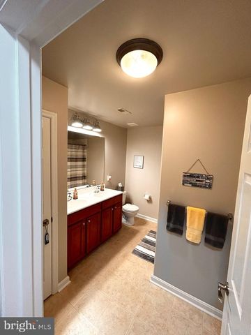 45 HARCREST, Dover, DE 19901