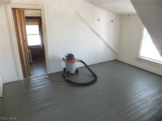 4712 Gifford Avenue, Cleveland, OH 44144