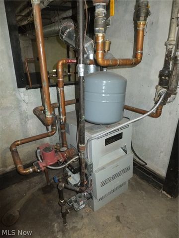 4712 Gifford Avenue, Cleveland, OH 44144