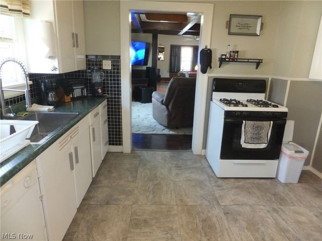 4712 Gifford Avenue, Cleveland, OH 44144