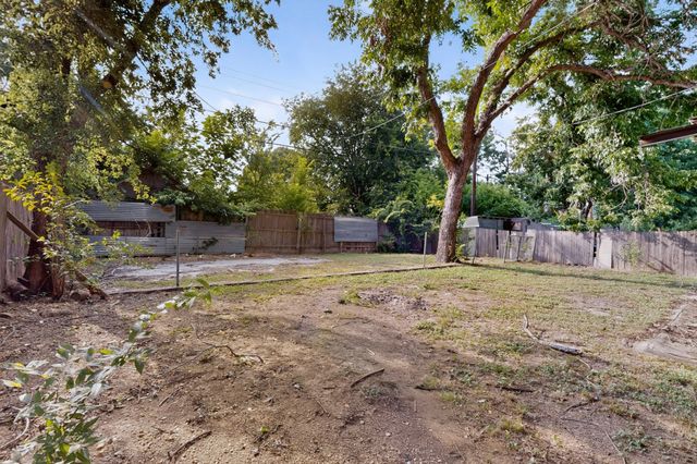 1918 Proctor Drive, Grand Prairie, TX 75051