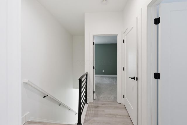 1102 Summit Street, Columbus, OH 43201