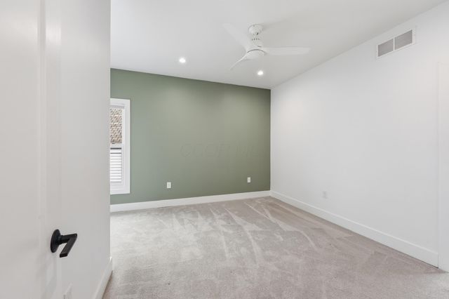 1102 Summit Street, Columbus, OH 43201