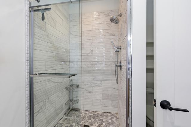 1102 Summit Street, Columbus, OH 43201