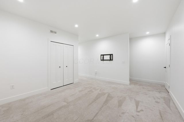 1102 Summit Street, Columbus, OH 43201