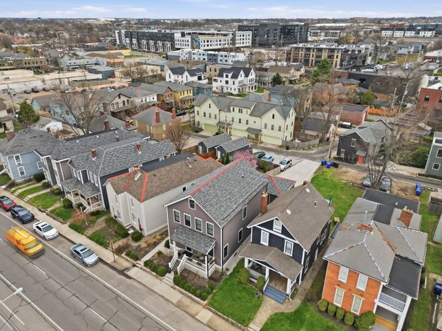 1102 Summit Street, Columbus, OH 43201