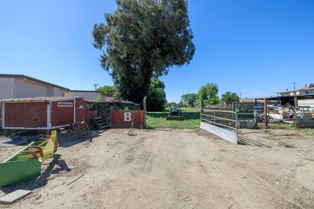 5114-5116 South Ave, Empire, CA 95319