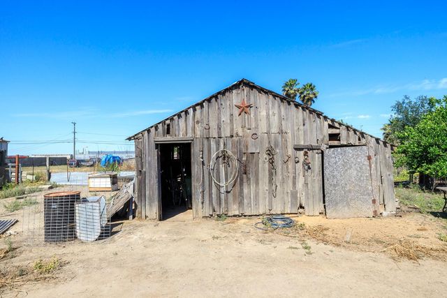 5114-5116 South Ave, Empire, CA 95319