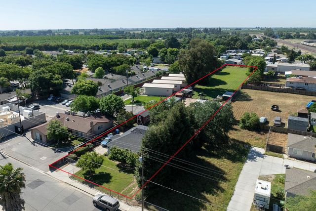 5114-5116 South Ave, Empire, CA 95319
