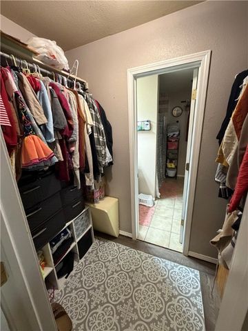 8229 Chestnut Drive, Rogers, AR 72756