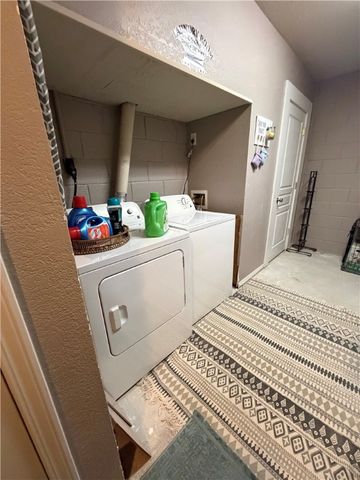 8229 Chestnut Drive, Rogers, AR 72756