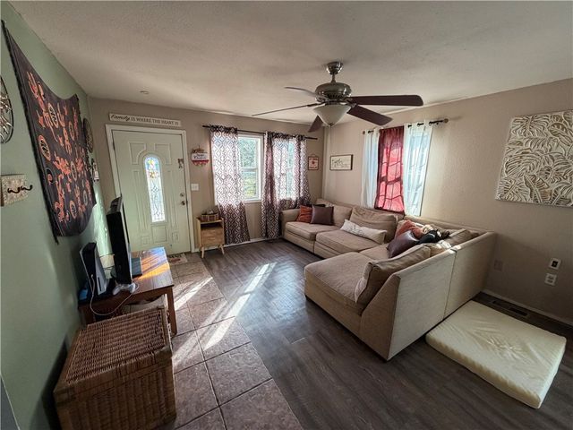 8229 Chestnut Drive, Rogers, AR 72756