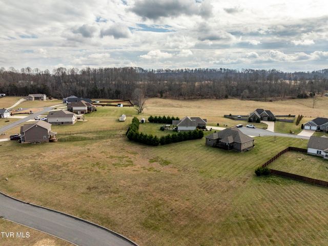 636 Brady Way, Jonesborough, TN 37659