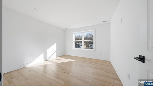 4 Hilltop, Essex Fells, NJ 07021
