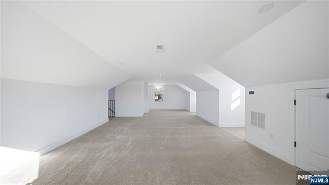 4 Hilltop, Essex Fells, NJ 07021