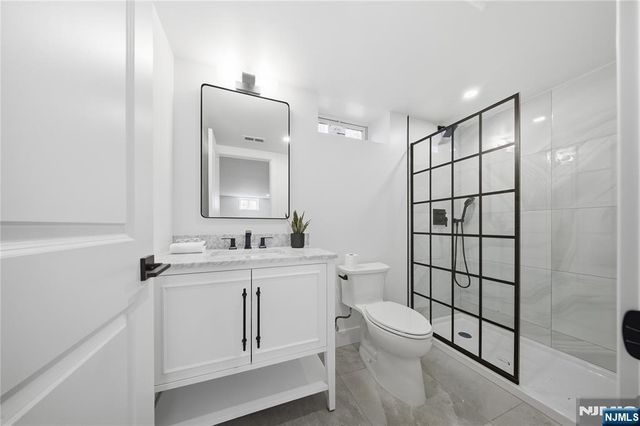 4 Hilltop, Essex Fells, NJ 07021