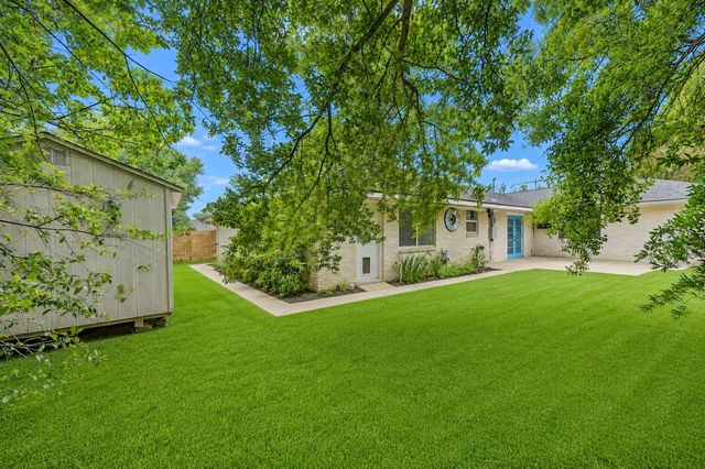 5019 Oak Forest Drive, Houston, TX 77018