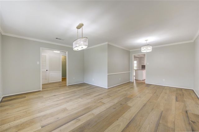 5019 Oak Forest Drive, Houston, TX 77018