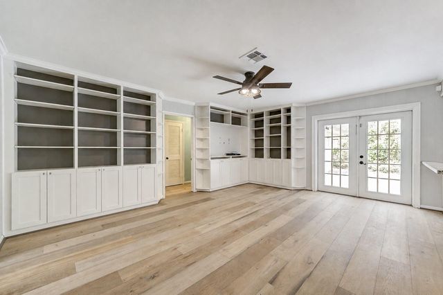 5019 Oak Forest Drive, Houston, TX 77018