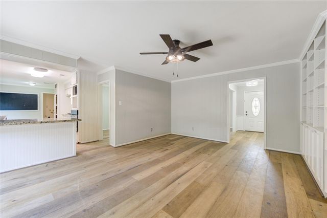 5019 Oak Forest Drive, Houston, TX 77018