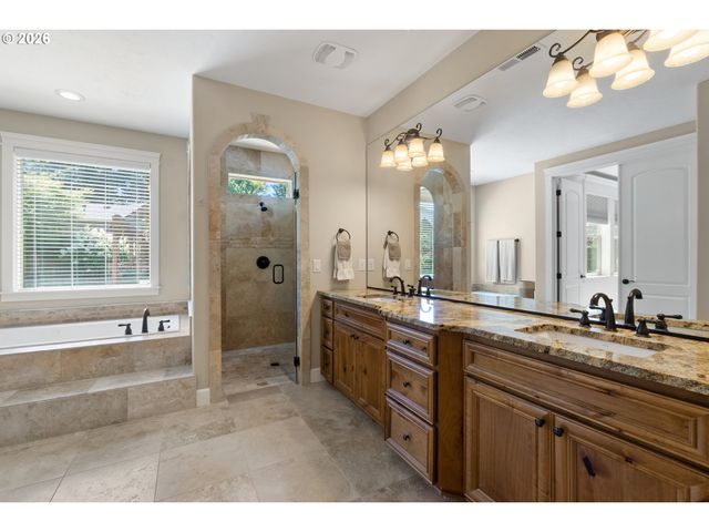 13008 Nw 49TH Ave, Vancouver, WA 98685
