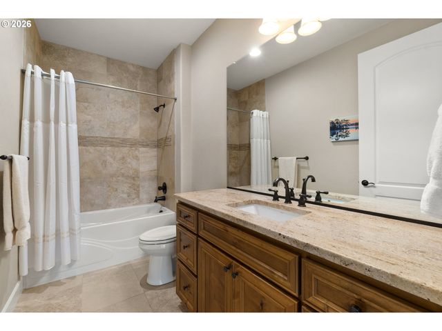 13008 Nw 49TH Ave, Vancouver, WA 98685