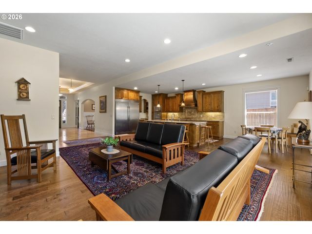 13008 Nw 49TH Ave, Vancouver, WA 98685