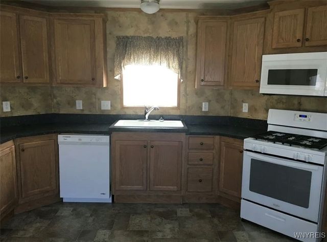 109B Elmhurst, Lockport City, NY 14094