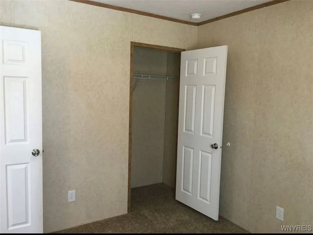 109B Elmhurst, Lockport City, NY 14094