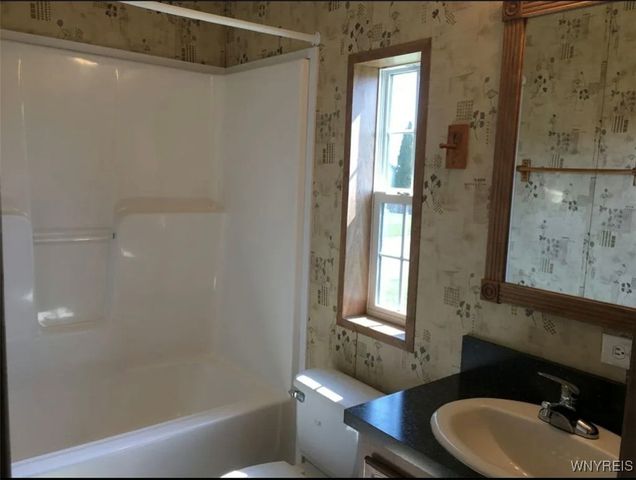 109B Elmhurst, Lockport City, NY 14094