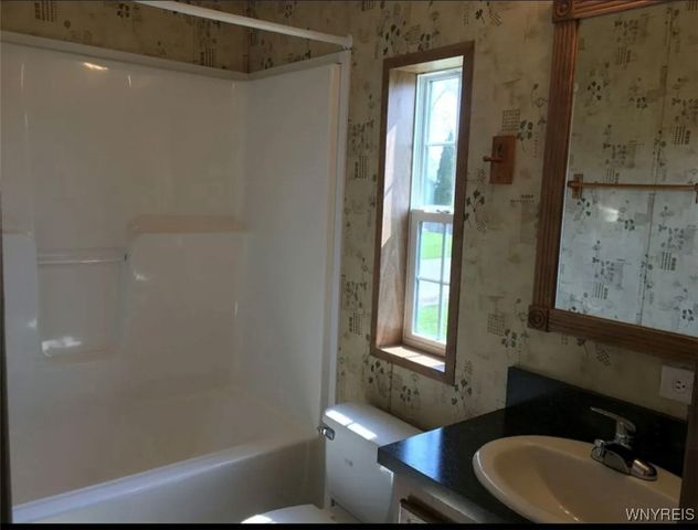 109B Elmhurst, Lockport City, NY 14094