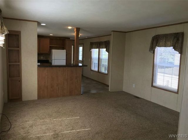 109B Elmhurst, Lockport City, NY 14094