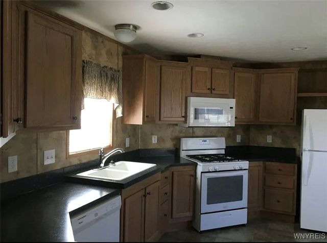 109B Elmhurst, Lockport City, NY 14094