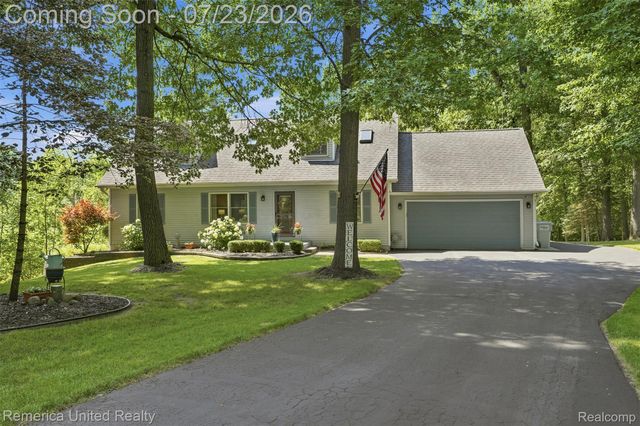 11922 Cody Creek Court, Green Oak Township, MI 48178