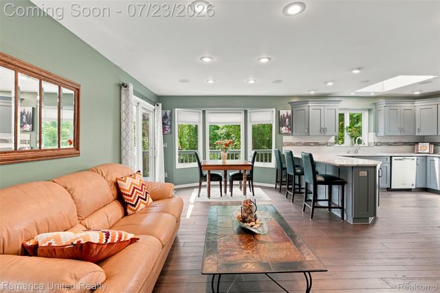 11922 Cody Creek Court, Green Oak Township, MI 48178