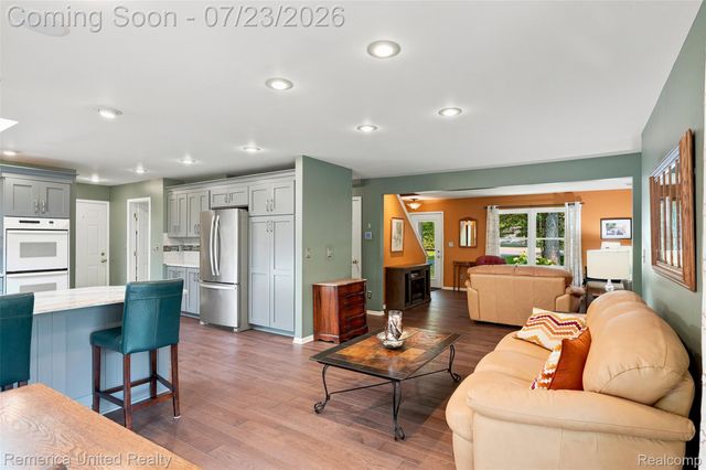 11922 Cody Creek Court, Green Oak Township, MI 48178