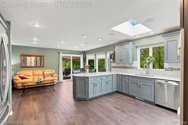 11922 Cody Creek Court, Green Oak Township, MI 48178