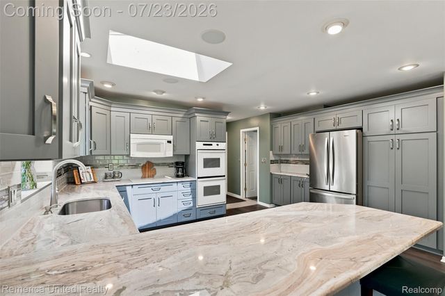 11922 Cody Creek Court, Green Oak Township, MI 48178