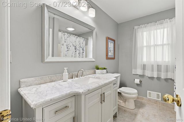 11922 Cody Creek Court, Green Oak Township, MI 48178